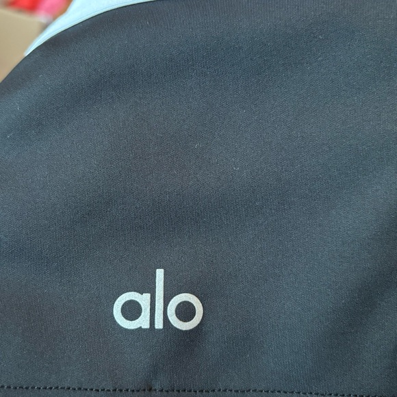 Alo Yoga Airlift Car Club sports bra Size Large NWT - Picture 9 of 9
